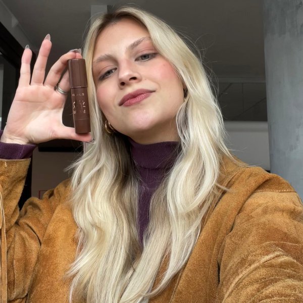 Testei o blush red mocha da Vizzela e estou completamente obcecada