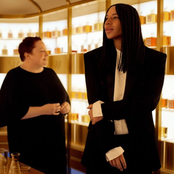 Johnnie Walker e Olivier Rousteing lançam coleção inspirada na alta-costura