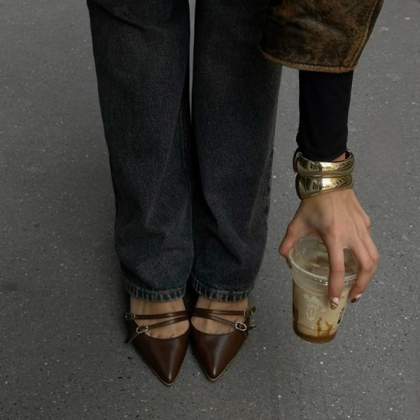 20 modelos de scarpin marrom que são simplesmente muito chiques