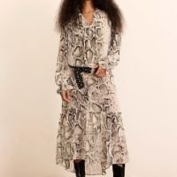 Vestido Midi em Chiffon com Estampa Animal Print Branco/Cinza