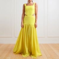 Vestido Longo em Crepe com Recortes Laterais e Amarração nas Costas – REF: