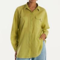 Camisa voil com lenço verde