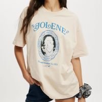 Camiseta - Dolly Parton Boxy Graphic Tee