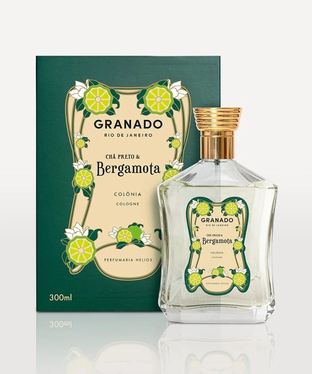 Caixa e frasco de colônia Granado com fragrância de chá preto e bergamota de perfumes nacionais.