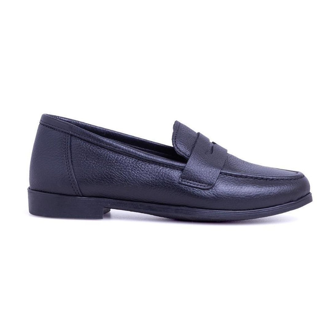 Mocassim Feminino Couro Detalhe Frontal Bico Redondo Casual - Preto