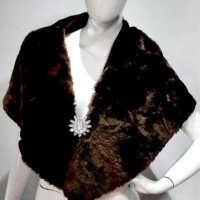 Estola de pele sintético