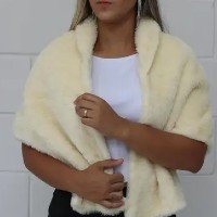 Estola Bolero Baunilha Luxo Plus Size Puro Glamour - Absoluto Glamour