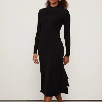 Vestido De Tricot Com Gola Alta e Amarração Nas Costas Preto