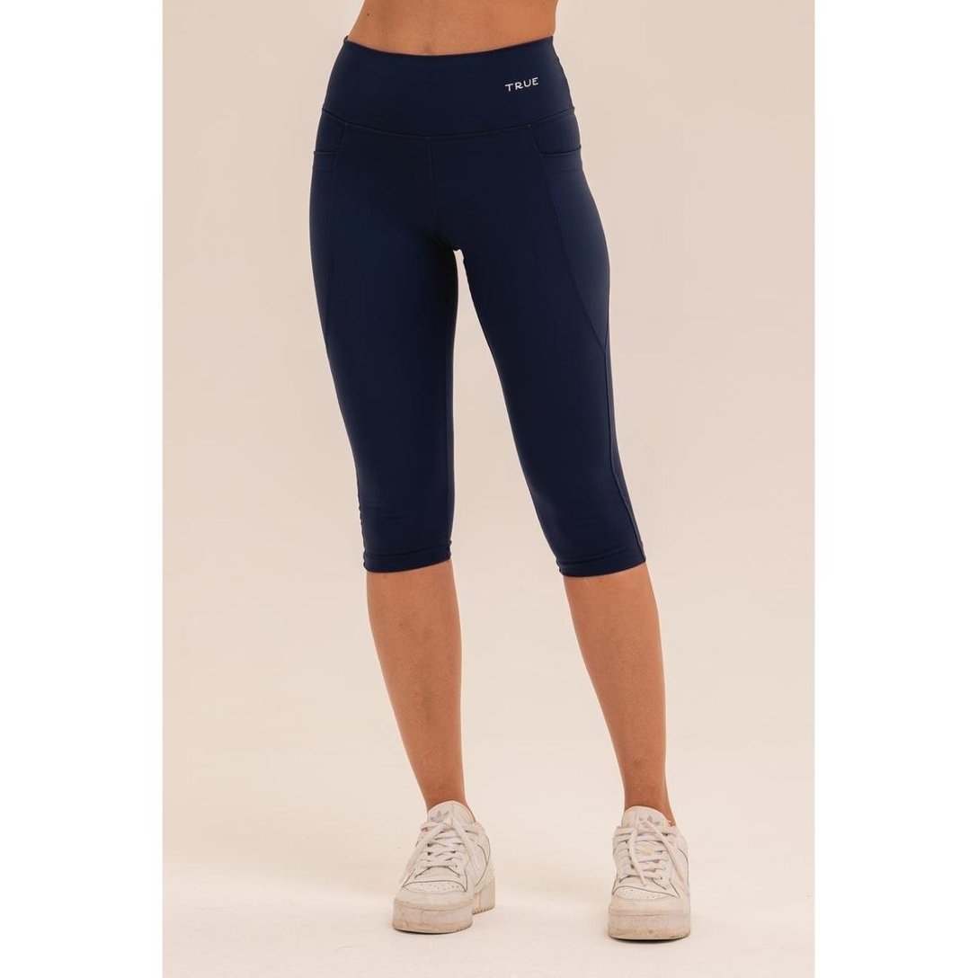 Corsário Fitness Legging Curta Capri com Bolsos True Antiodores Emana - Mar