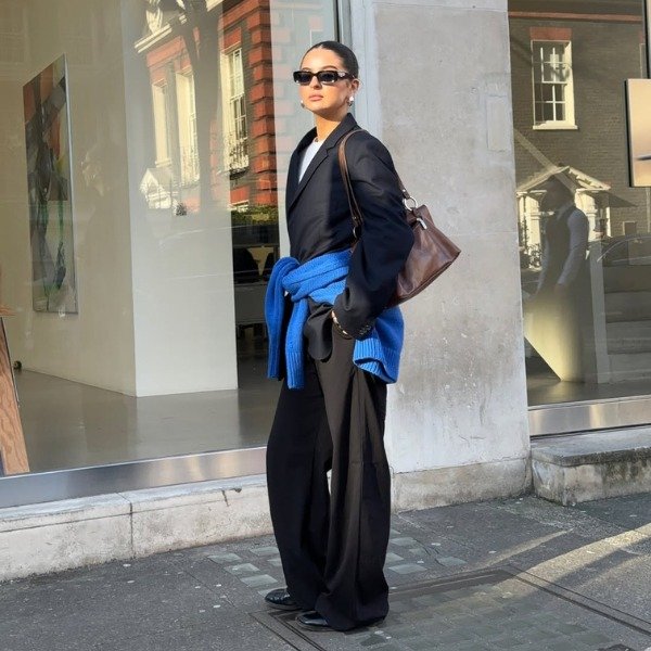 5 formas estilosas de tirar o looks com blazer preto do óbvio