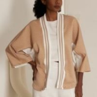 Kimono Umê Kimonaria Modelo Tryo Camelo
