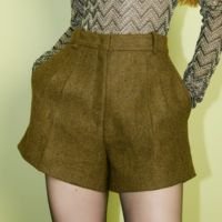 Shorts Evasê Casulo Formiga Marrom