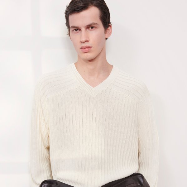 Ferragamo apresenta coleção Pre-Spring 2026