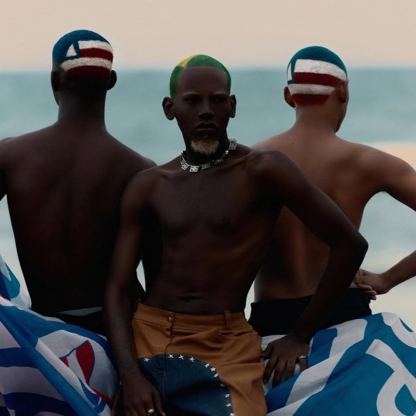 Dendezeiro lança collab com Iloostre em homenagem ao 2 de Julho