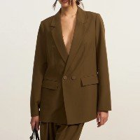 Blazer Oversized em Alfaiataria com Dois Botões Marrom