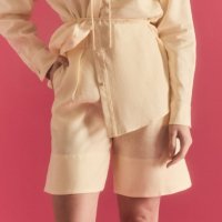 Bermuda Evasê em Linho Florea Pólen Areia