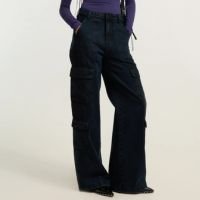 Calça Wide Leg em Jeans com Bolsos Carpinteiro e Cargo Azul