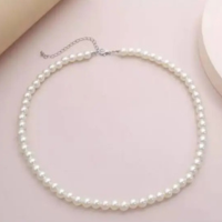 Colar Gargantilha Feminino Masculino com Pérolas Pequena Branca Choker Tend