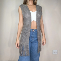 colete de crochê com franjas Tam P