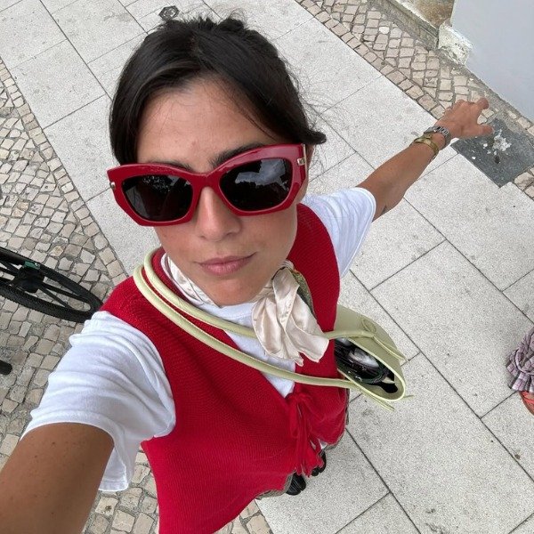 Colete de crochê: como usar e onde encontrar a peça estilosa e versátil