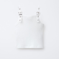 CAMISETA COM ALÇAS E FIVELAS