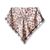 Lenço Poá Desconstruído bege em cetim de poliéster | 50x50cm