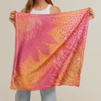 Lenço Majestosa Print em cetim de poliéster | 70x70cm