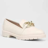 Mocassim Loafer Beira Rio detalhe de Corrente - Off White
