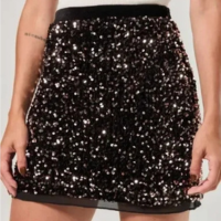 saia de veludo com paetê e tule