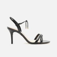 Sandália Preta Salto Fino Tiras