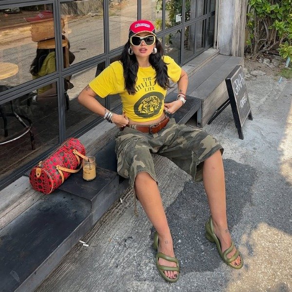 Essa sandália colorida estilosa pode ser o seu próximo sapato favorito