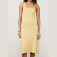Vestido De Tricot Amarelo Com Decote Quadrado