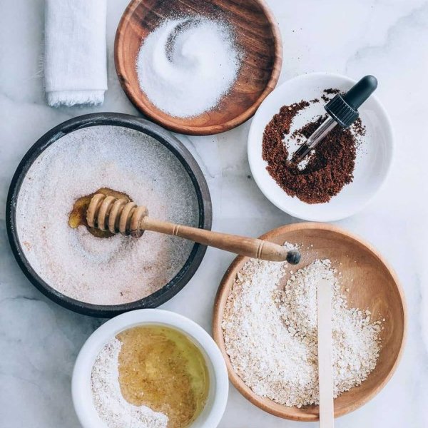 Tratamento caseiro para pele oleosa: 10 receitas diferentes para você