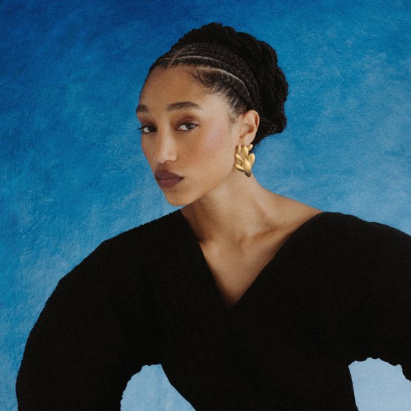 VEHR celebra Tarsila do Amaral com coleção exclusiva de joias