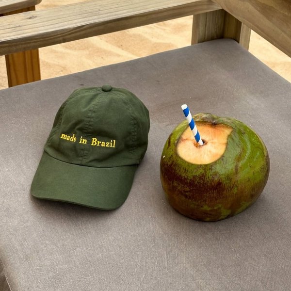 Como as novas tarifas dos EUA contra o Brasil vão impactar a moda brasileira?