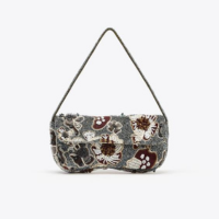 BOLSA DE OMBRO COM MIÇANGAS