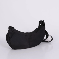 Bolsa Feminina Meia Lua Alça Ajustável Preta