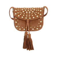 BOLSA PEQUENA EM CAMURÇA CARAMELO COM TACHAS E FRANJAS