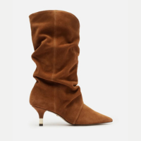 Bota Marrom Camurça Cano Médio Salto Fino Slouch