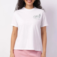 Camiseta Feminina Oversized com Estampa Manga Curta Branca