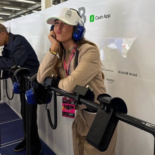 A Fórmula 1 nunca esteve tão em alta — e ela é para a garotas