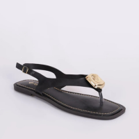 Sandália Rasteira Feminina com Aviamento Preta