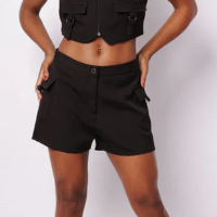 Short Feminino Curto Berry & Co. Alfaiataria Bolso Preto