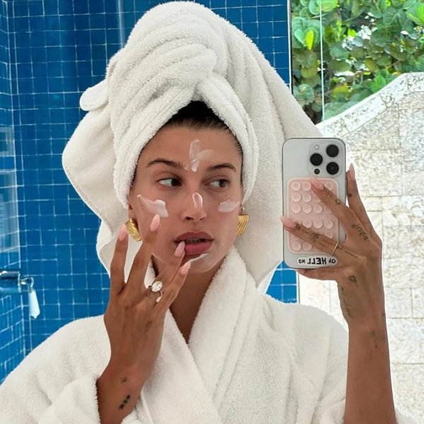 Os melhores sabonetes faciais para pele sensível em 2025