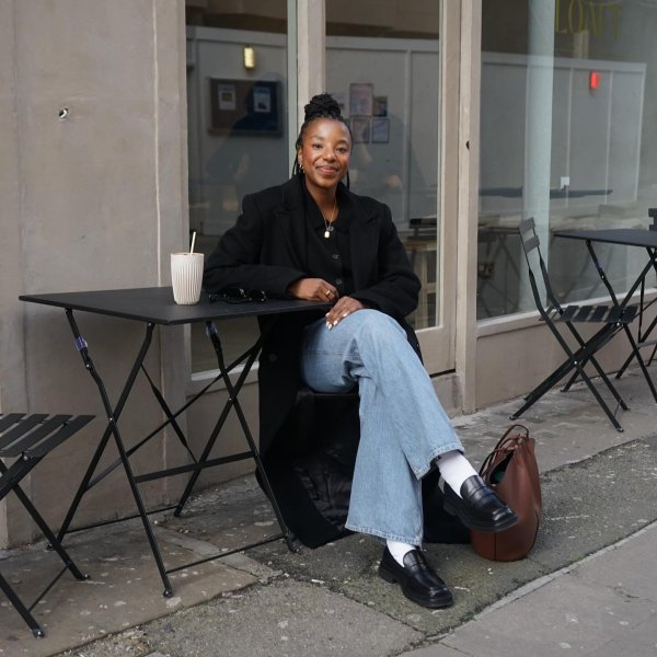Jeans e loafer é a combinação mais elegante e descomplicada do momento