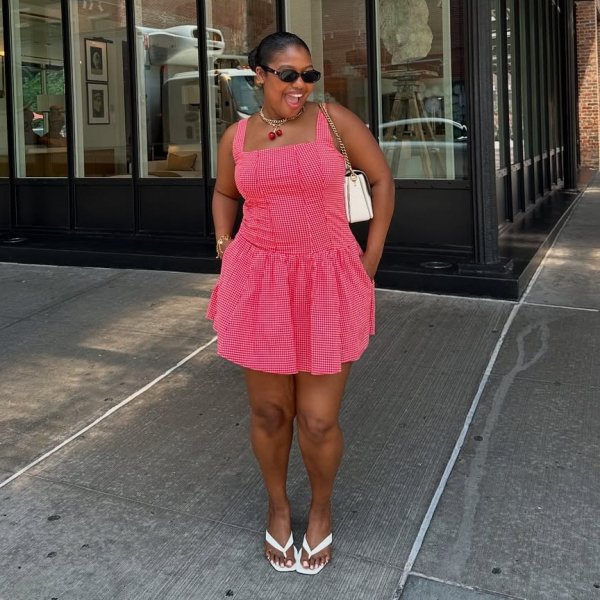 Como usar roupas coloridas no verão 2026