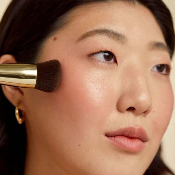 Pincel de base: o guia completo para escolher o acessório correto