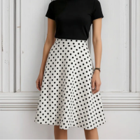 Saia Rodada Anos 60 80 Poá Bolinhas Branca Preta Vintage