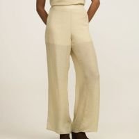 Calça Pantalona Cintura Alta em Viscose com Elástico no Cós Creme