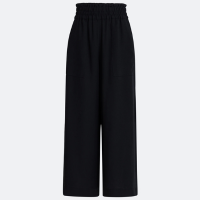 Calça Pantacourt com Elástico no Cós e Bolsos Quadrados Preto